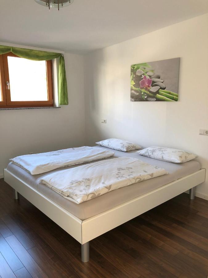 شقة Haus Lauria كريسبرون ام بوندنس المظهر الخارجي الصورة